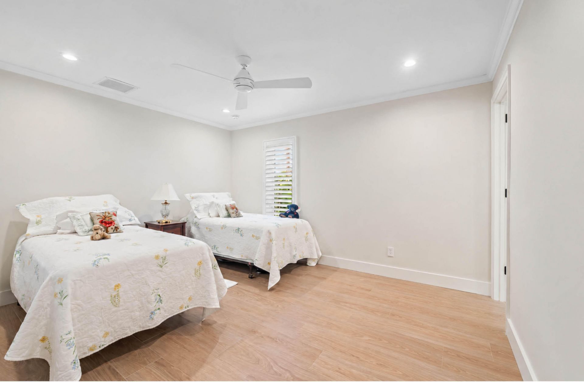 11785 Lake Shore Place, North Palm Beach, FL 33408 Photo