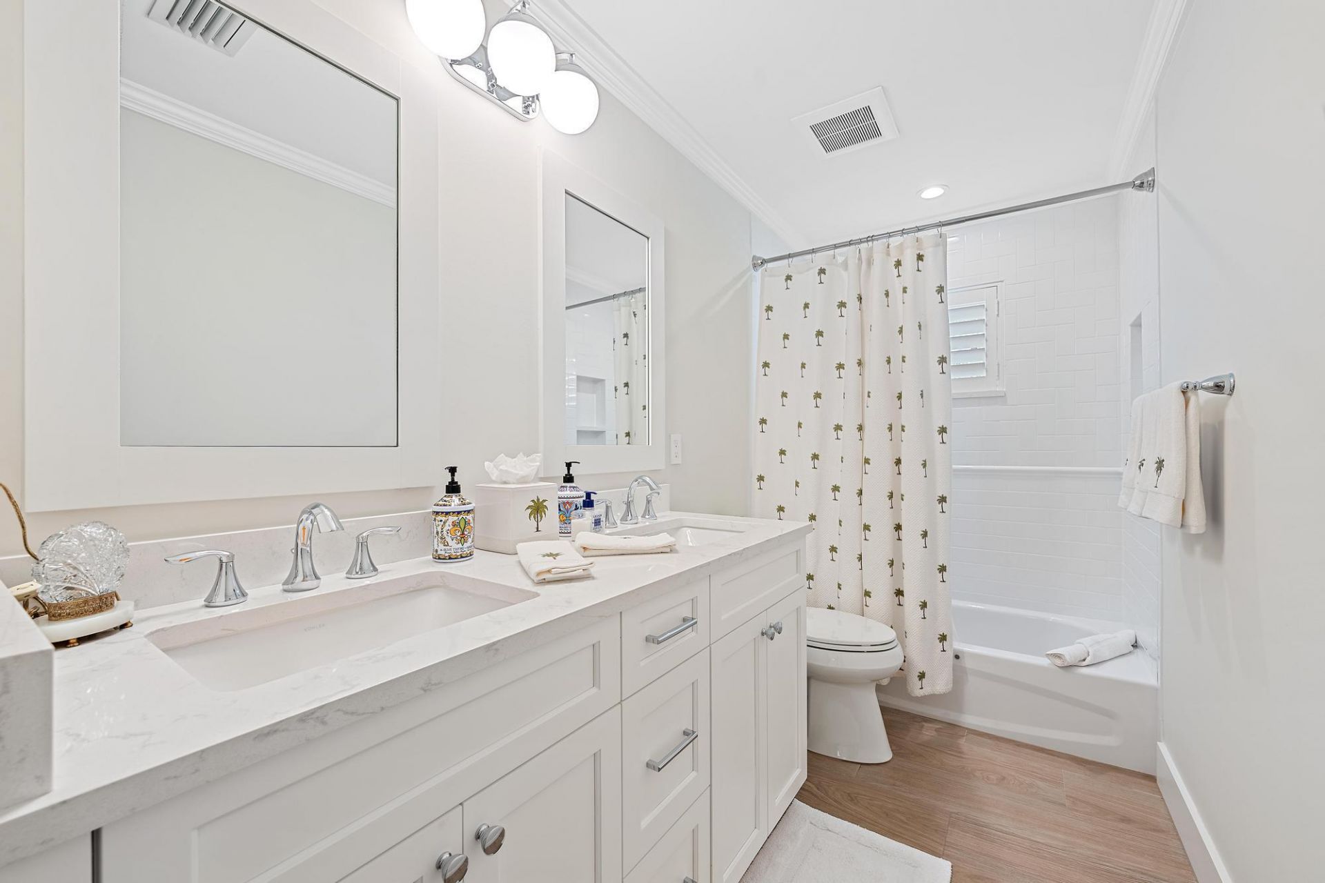 11785 Lake Shore Place, North Palm Beach, FL 33408 Photo