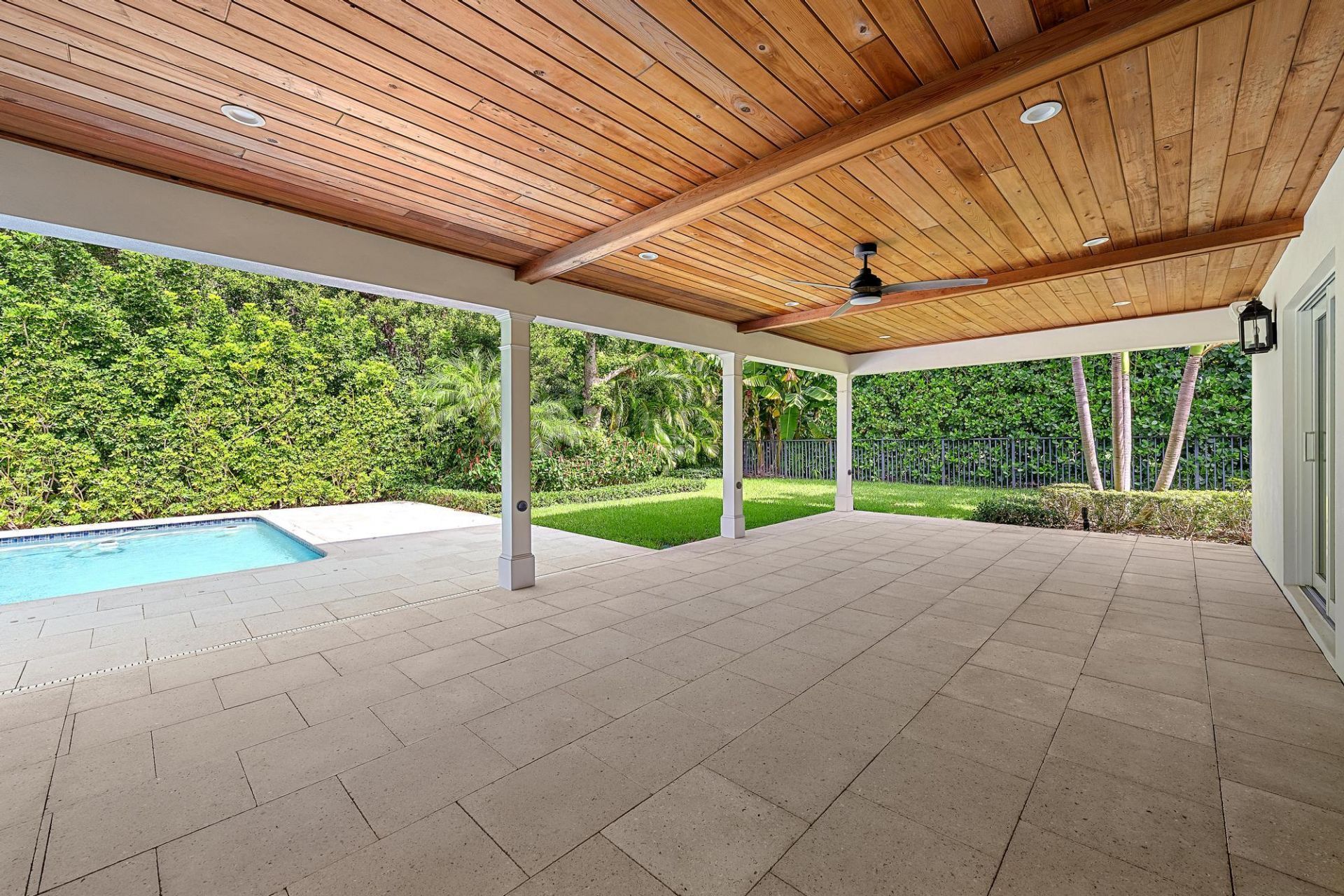 11785 Lake Shore Place, North Palm Beach, FL 33408 Photo