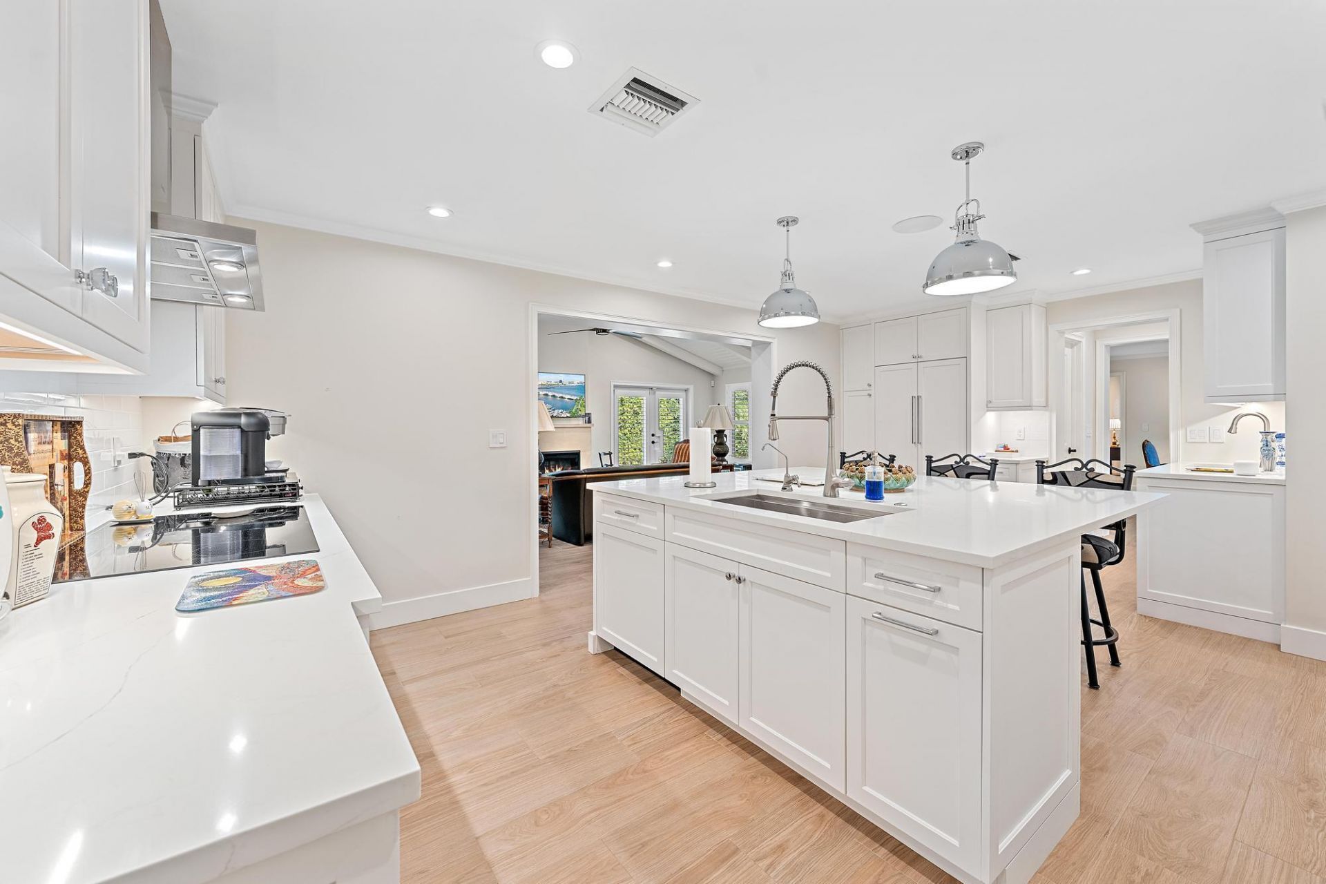 11785 Lake Shore Place, North Palm Beach, FL 33408 Photo