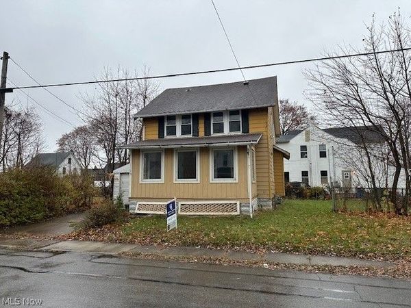 319 W 18th Street, Lorain, OH 44052