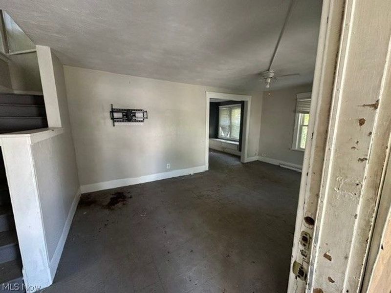 319 W 18th Street, Lorain, OH 44052 Photo 4