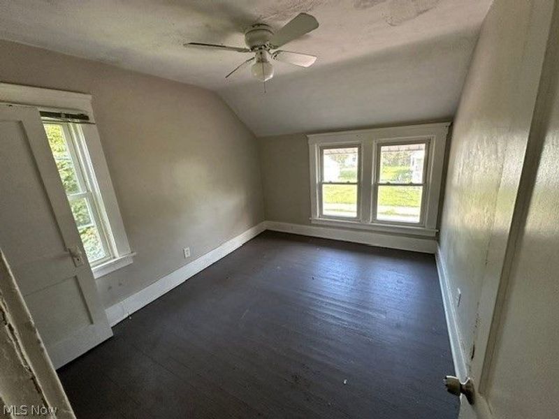 319 W 18th Street, Lorain, OH 44052 Photo 8
