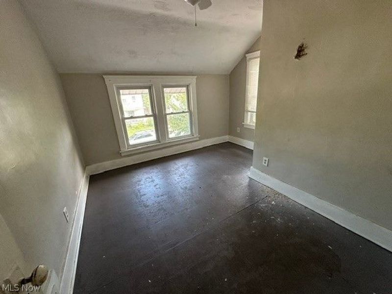 319 W 18th Street, Lorain, OH 44052 Photo 9