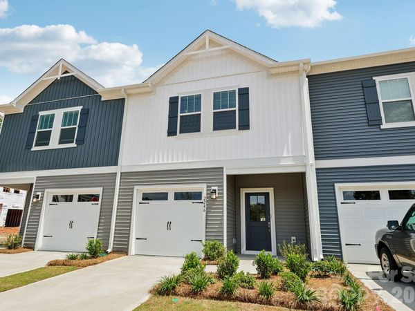 9037 Foggy Brook Loop, Charlotte, NC 28216