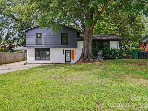 3801 Woodleaf Road , Charlotte, NC 28205