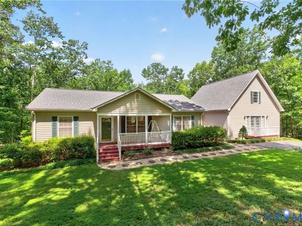 3832 Buck Island Road , Scottsville, VA 22902
