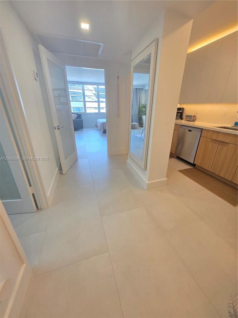 100 Lincoln Rd, Unit 931, Miami Beach, FL 33139 Photo