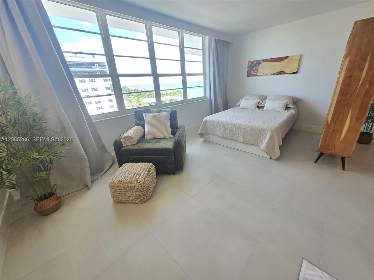 100 Lincoln Rd, Unit 931, Miami Beach, FL 33139 Photo