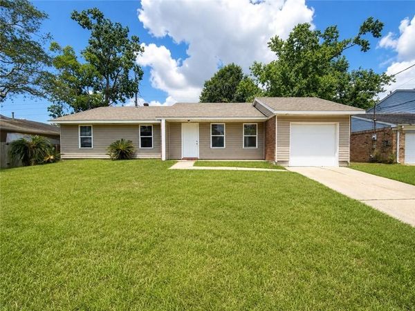 4011 PARKBROOK Drive , Slidell, LA 70458