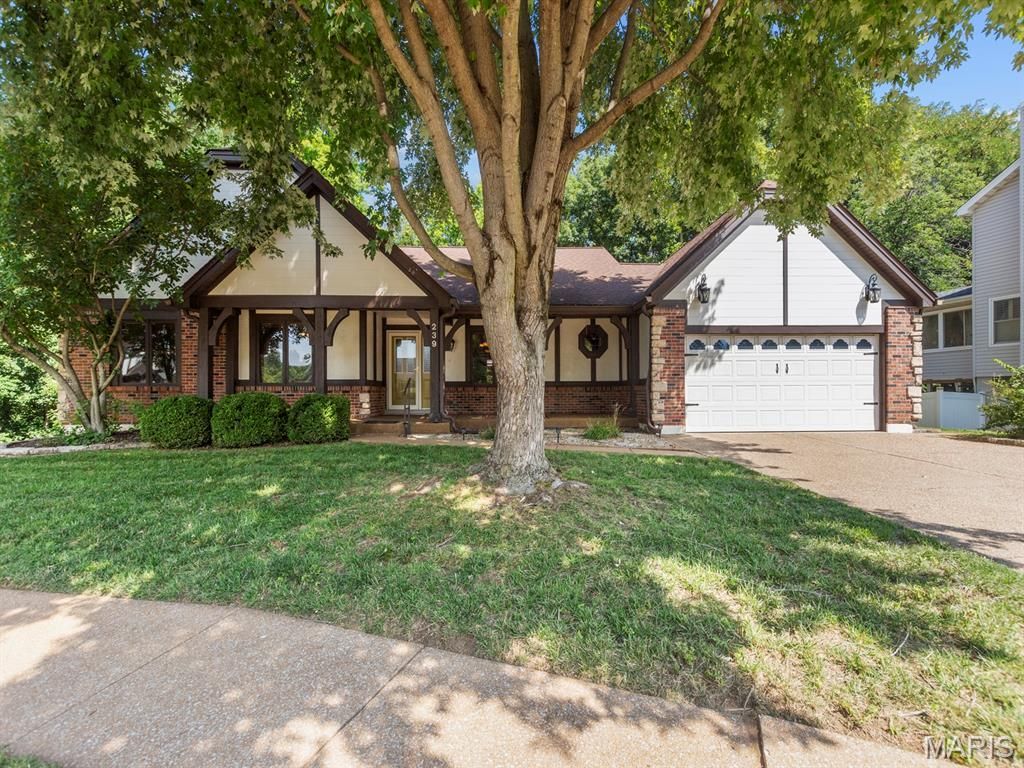 239 Chianti Court, Florissant, MO 63031 Main Photo