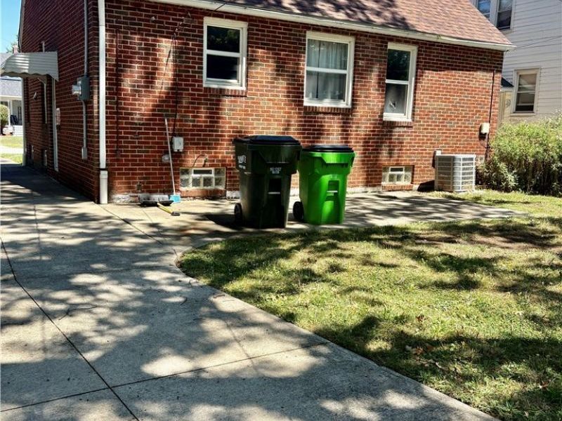 26930 Oriole Avenue, Euclid, OH 44132 Photo 2