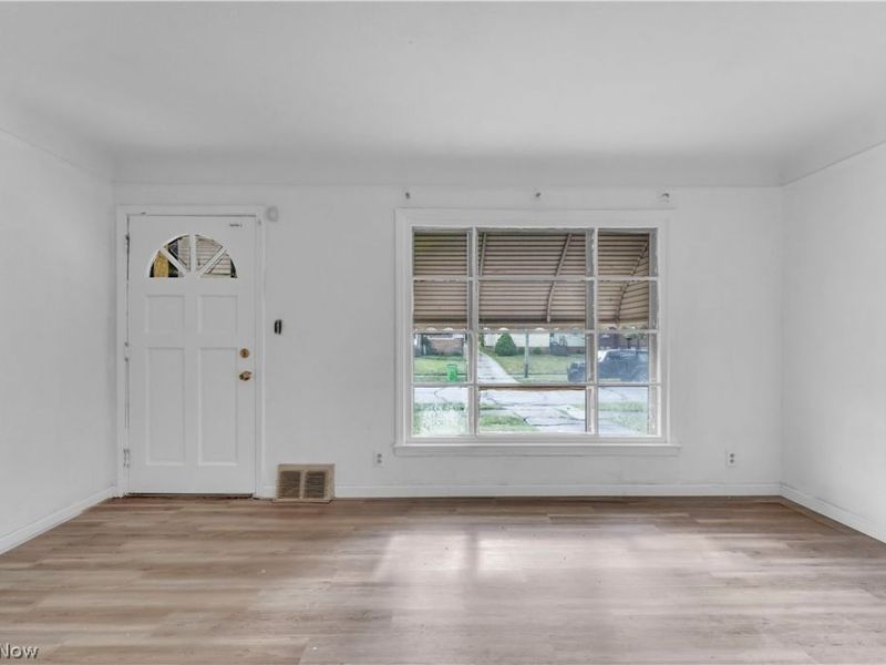4758 E 88th Street, Garfield Heights, OH 44125 Photo 3