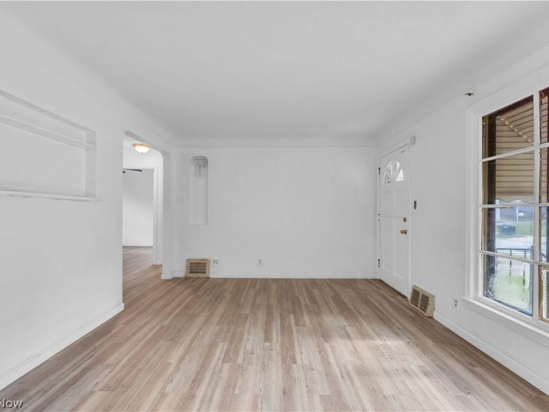 4758 E 88th Street, Garfield Heights, OH 44125 Photo 5