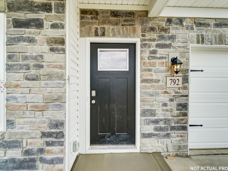 6208 Farella , Galloway, OH 43119 Photo 4