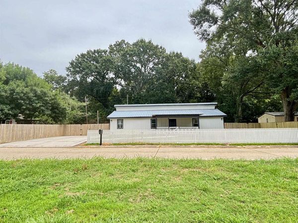 12390 Deck Blvd, Geismar, LA 70734