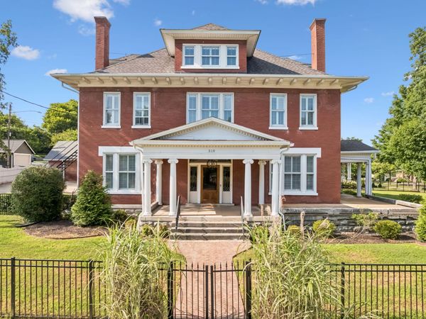 310 W 6th St , Columbia, TN 38401
