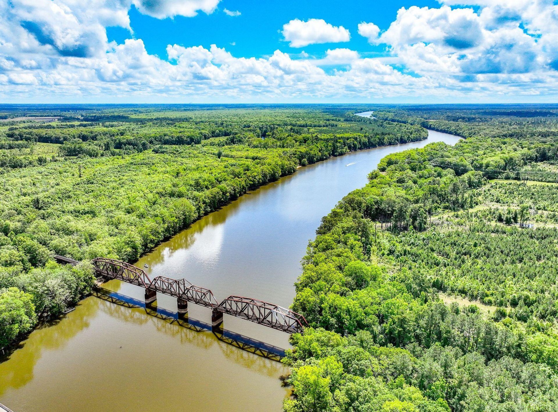 7889 Highway 41 Photo 4