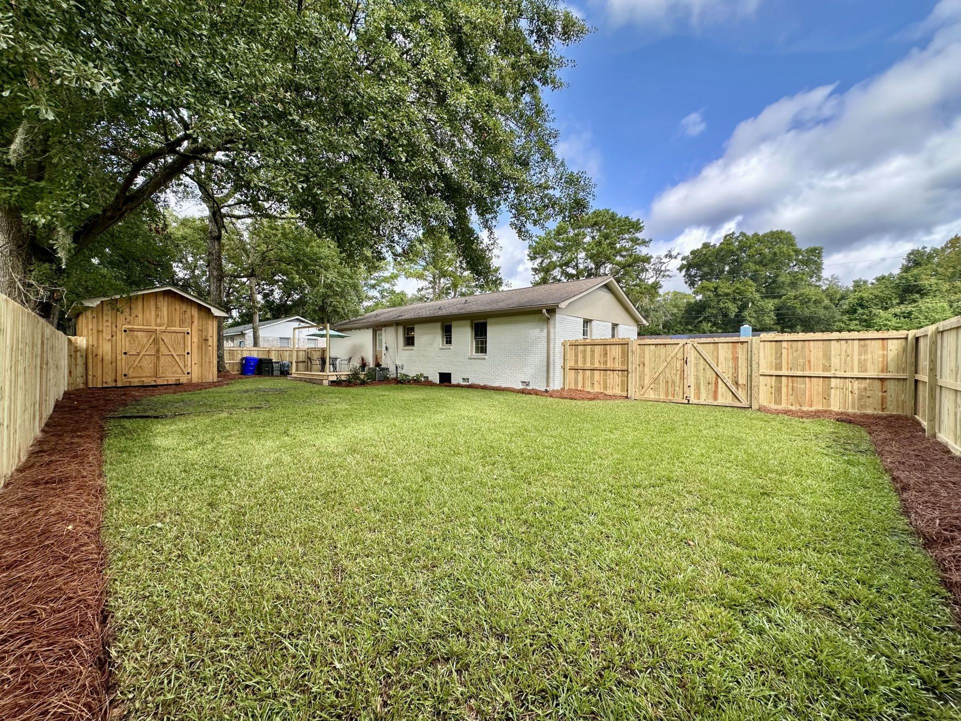 1846 Hazelwood Drive Photo 14