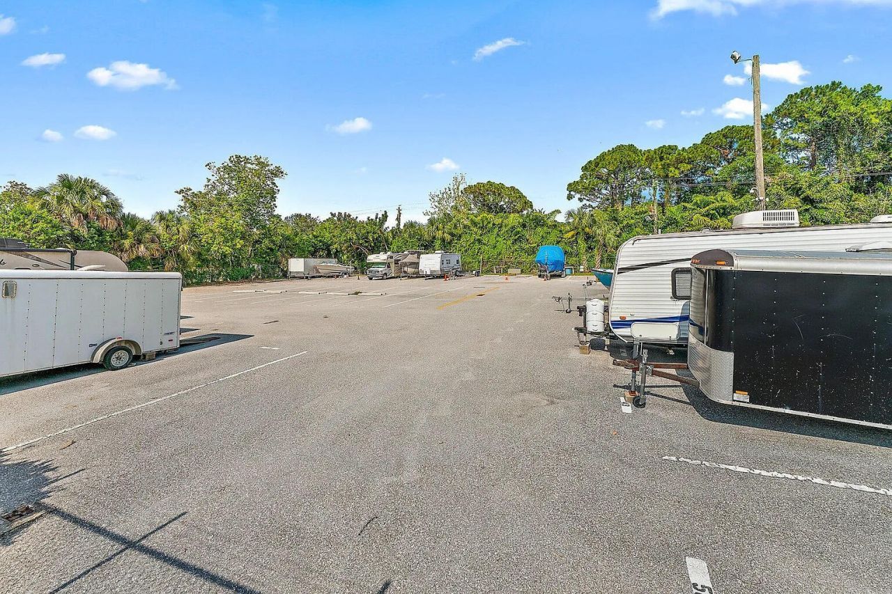6540 Chasewood Drive, Unit F, Jupiter, FL 33458 Photo