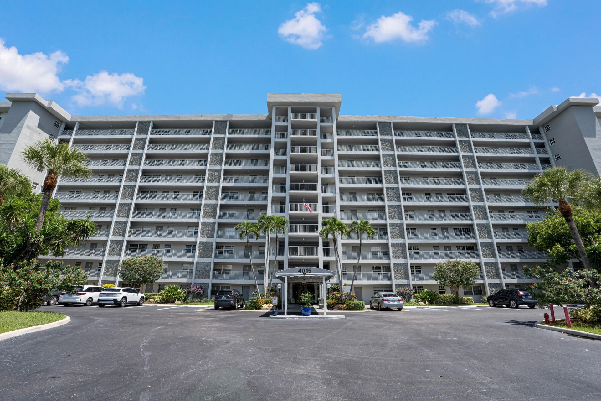 4015 W Palm Aire Drive, Unit 704, Pompano Beach, FL 33069 Photo