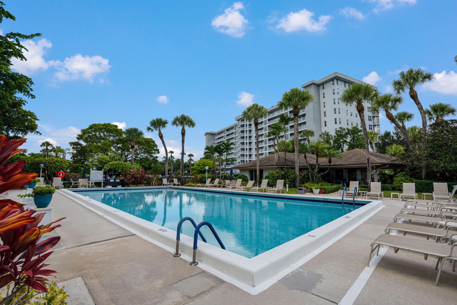 4015 W Palm Aire Drive, Unit 704, Pompano Beach, FL 33069 Photo