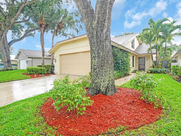 112 INNER HARBOUR Way, Jupiter, FL 33477
