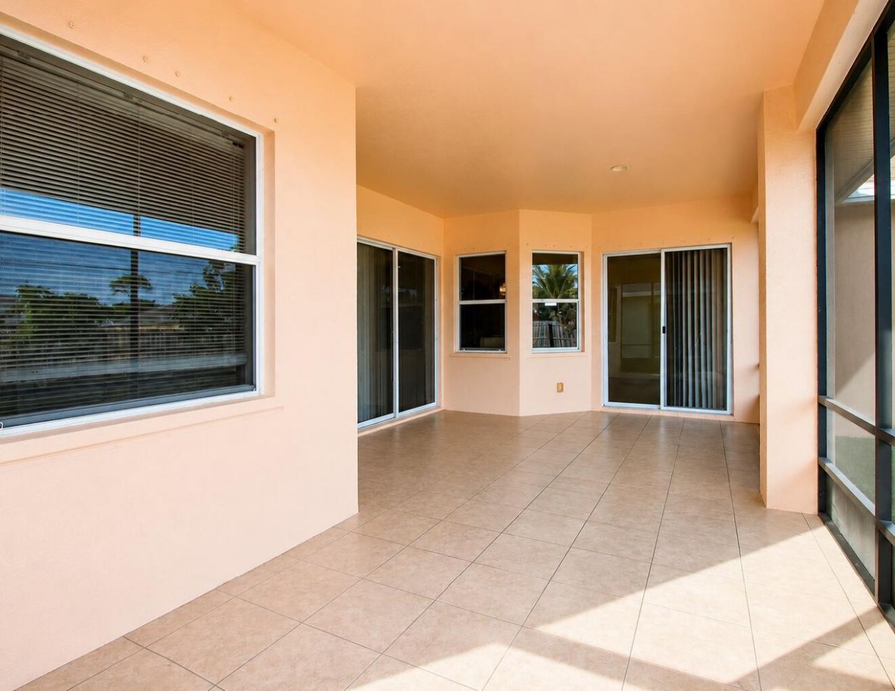 787 SE Evergreen Terrace, Port Saint Lucie, FL 34983 Photo
