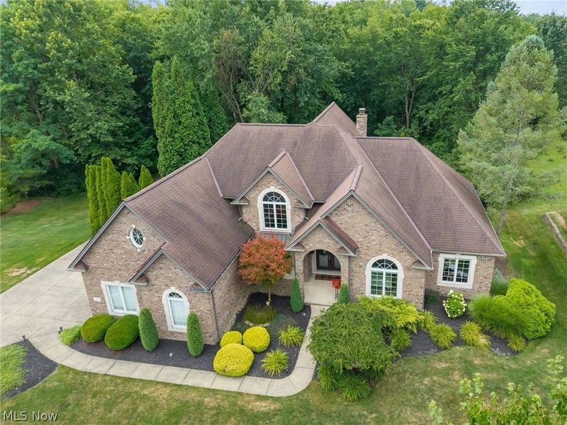 11911 Nottingham Pkwy, North Royalton, OH 44133 Photo 2