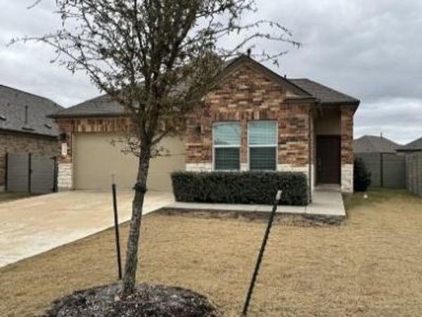 316 Wolf Springs RD , Georgetown, TX 78628