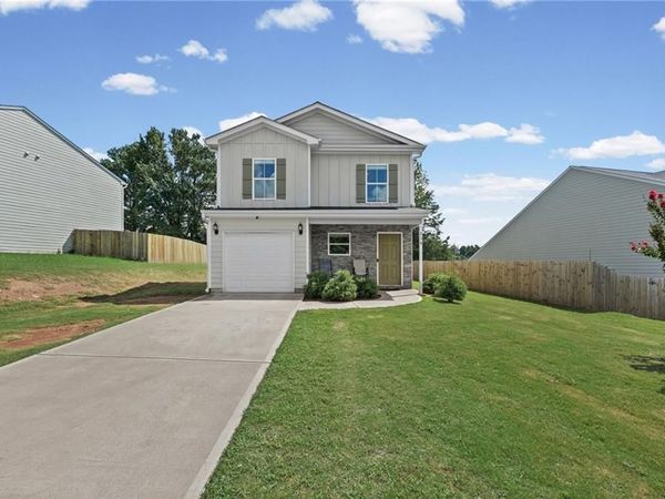 238 Dove Place , Social Circle, GA 30025