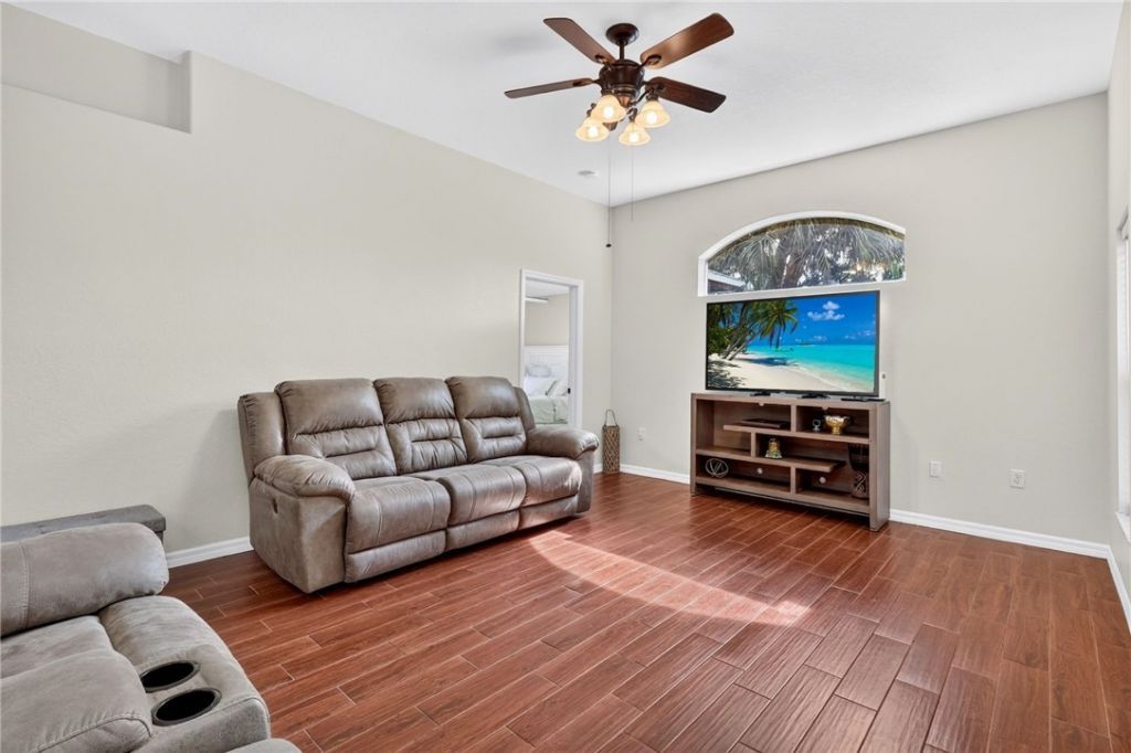 3913 58th Circle, Vero Beach, FL 32966 Photo