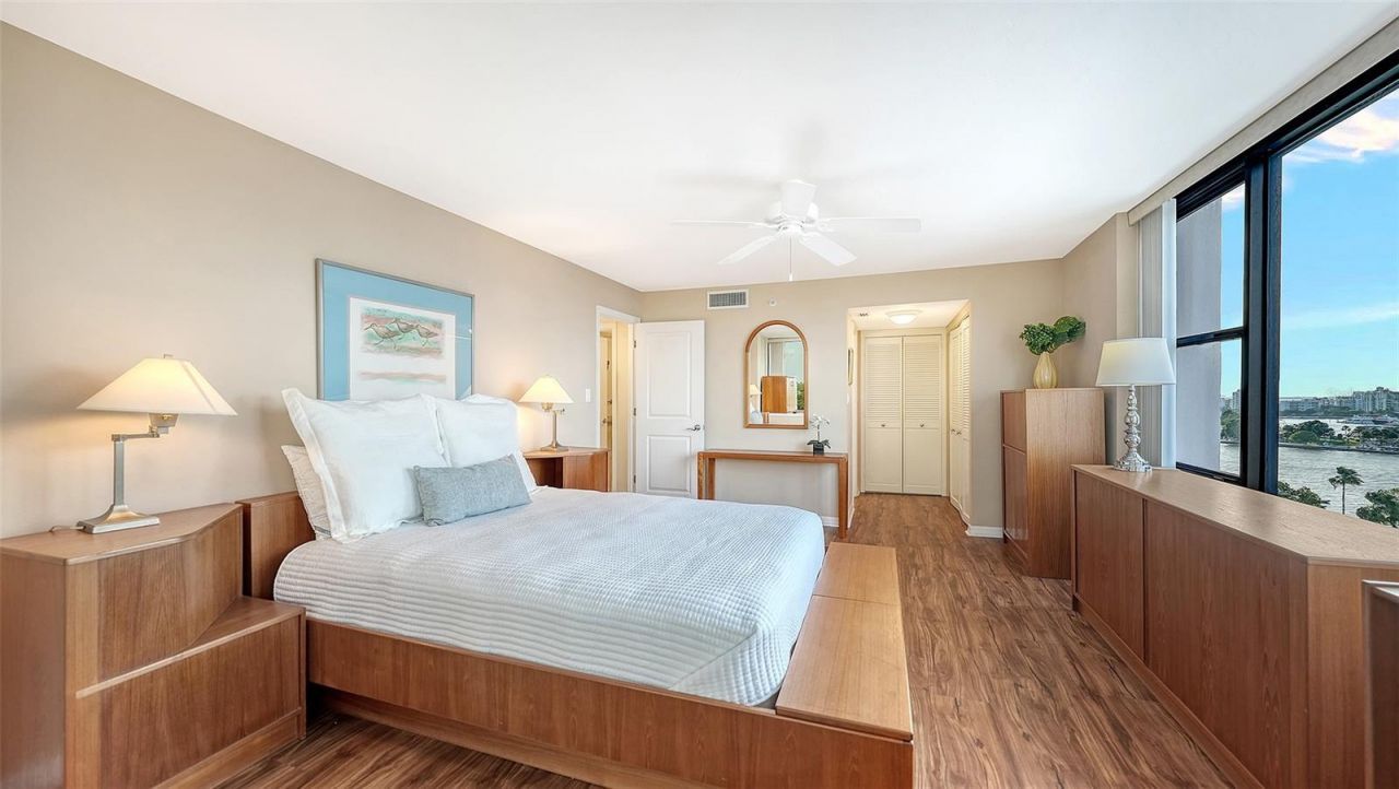770 S Palm Avenue, Unit 904, Sarasota, FL 34236 Photo