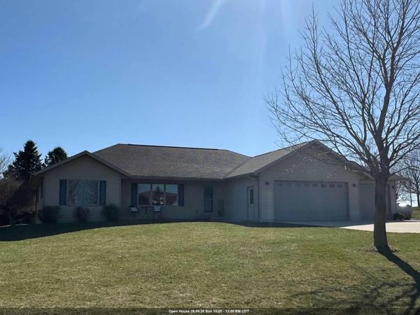 W8314 HAWKVIEW CIRCLE, Fond Du Lac, WI 54937