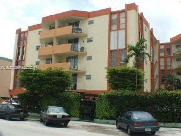 1750 W 46th St , Unit 331, Hialeah, FL 33012