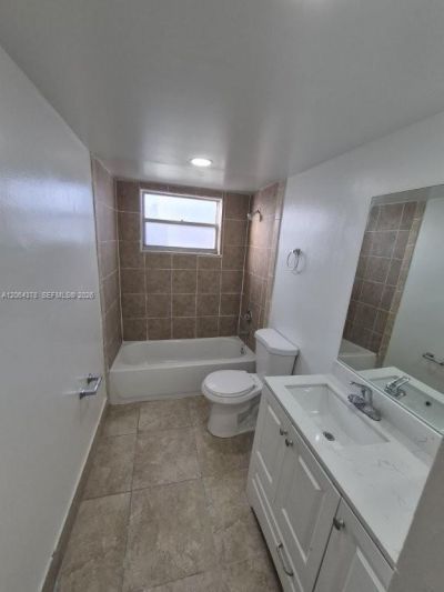 1750 W 46th St , Unit 331, Hialeah, FL 33012 Photo