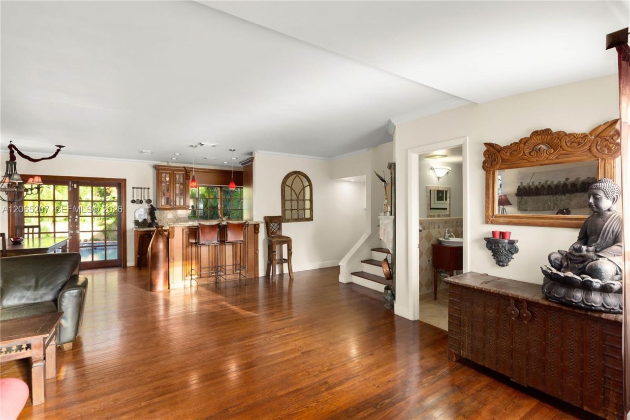 6315 Maynada St, Coral Gables, FL 33146 Photo