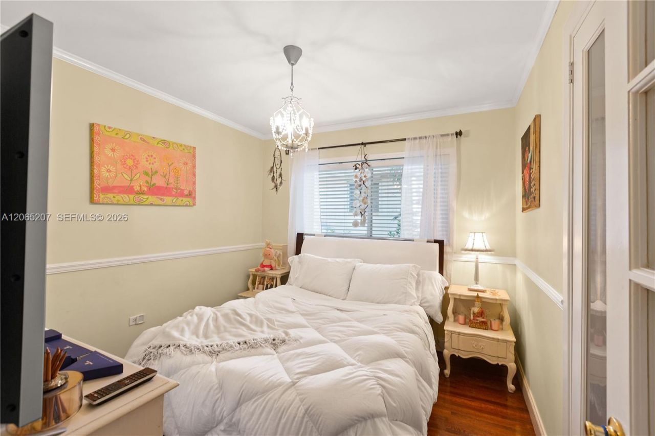 6315 Maynada St, Coral Gables, FL 33146 Photo