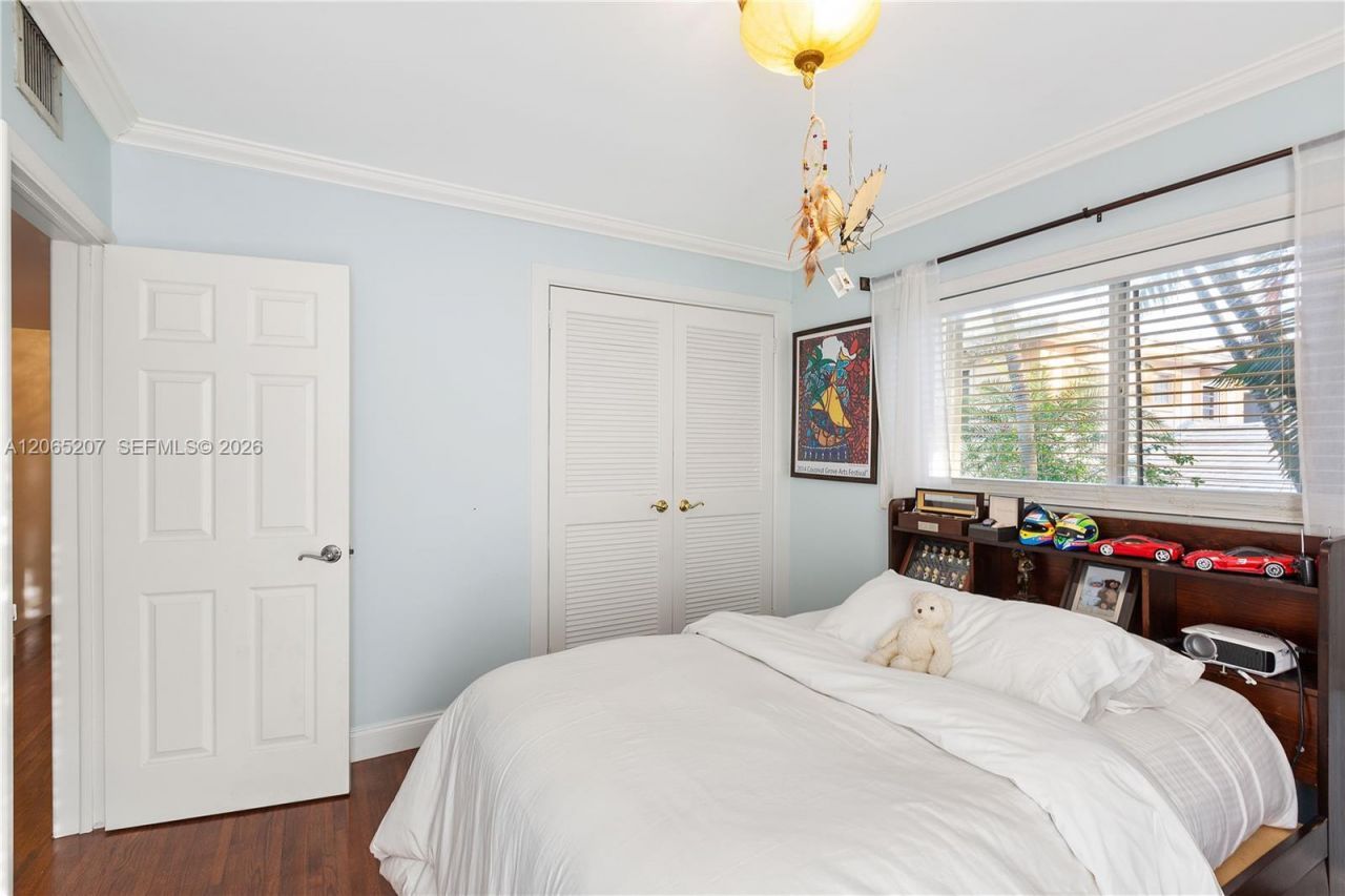 6315 Maynada St, Coral Gables, FL 33146 Photo