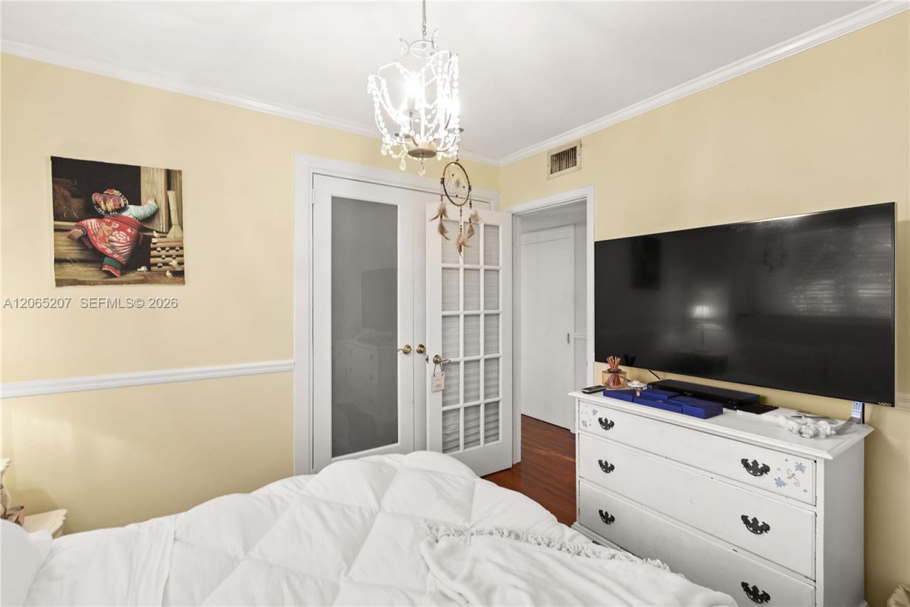 6315 Maynada St, Coral Gables, FL 33146 Photo