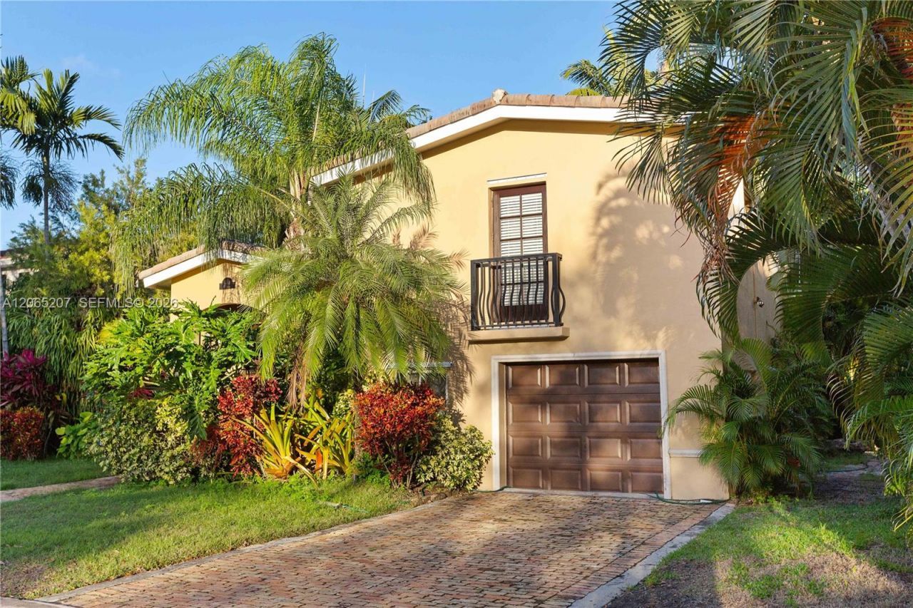 6315 Maynada St, Coral Gables, FL 33146 Photo