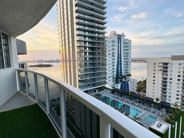601 NE 23rd St , Unit PH04, Miami, FL 33137