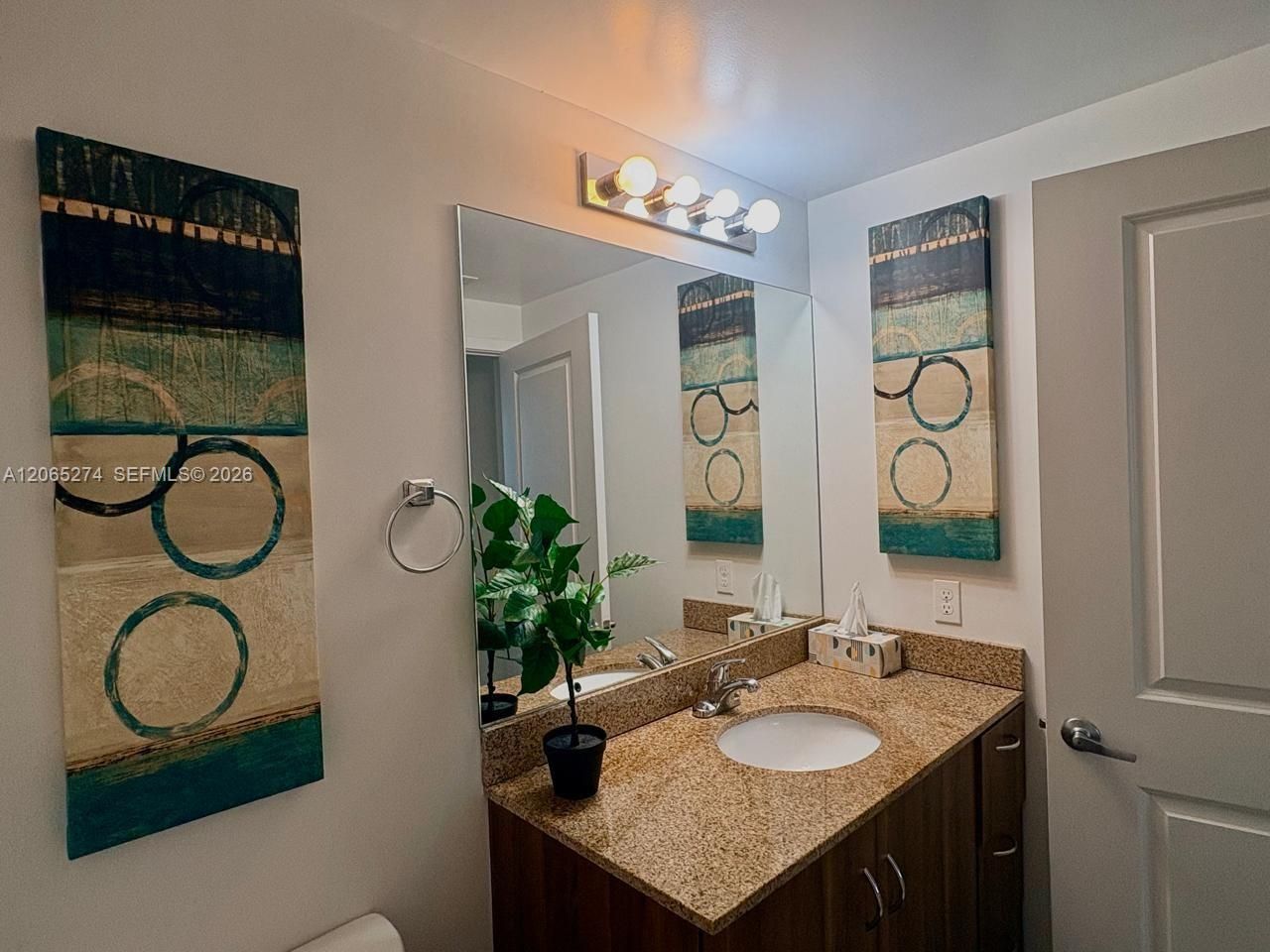 601 NE 23rd St, Unit PH04, Miami, FL 33137 Photo