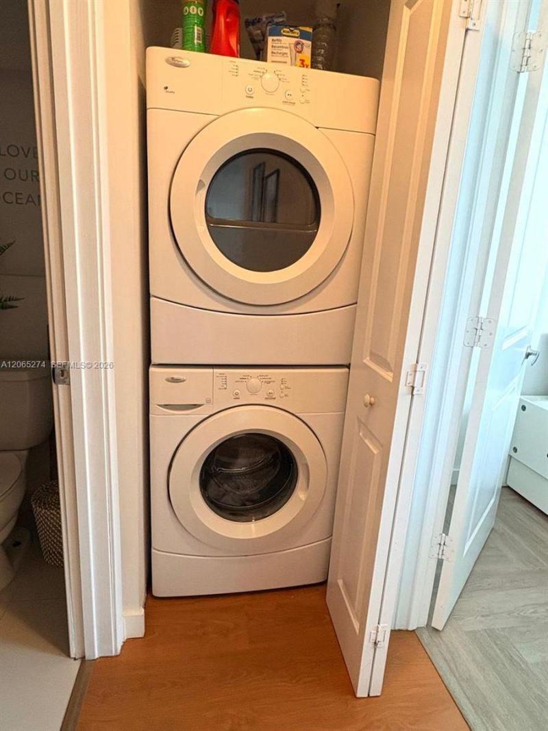 601 NE 23rd St, Unit PH04, Miami, FL 33137 Photo