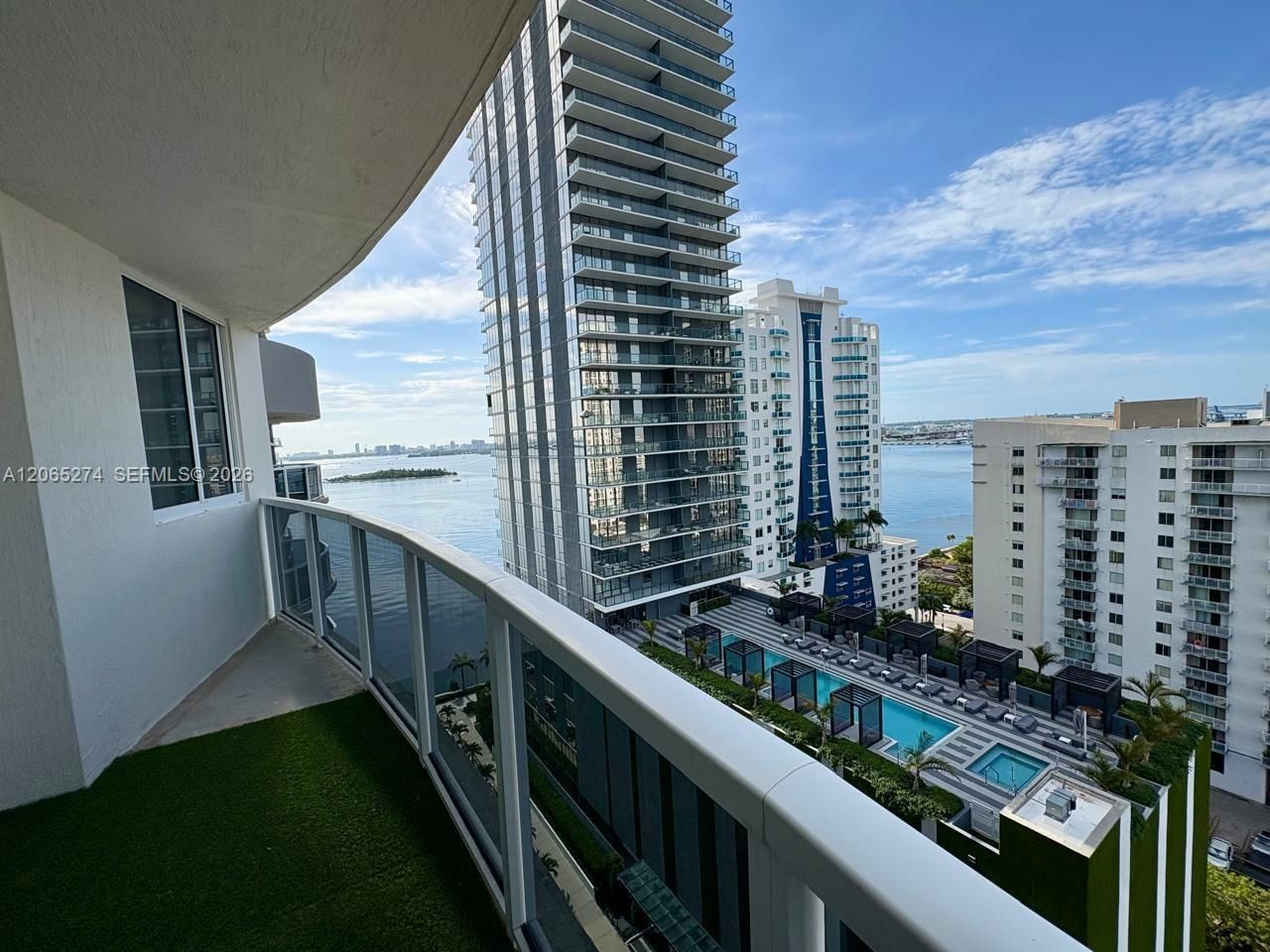 601 NE 23rd St, Unit PH04, Miami, FL 33137 Photo