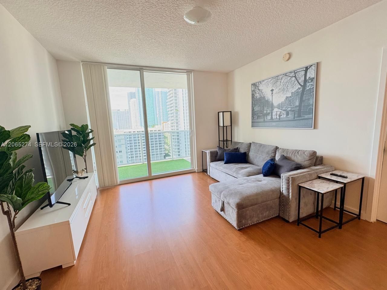 601 NE 23rd St, Unit PH04, Miami, FL 33137 Photo
