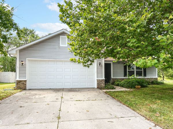 1138 Winding Hart Drive , Indianapolis, IN 46229