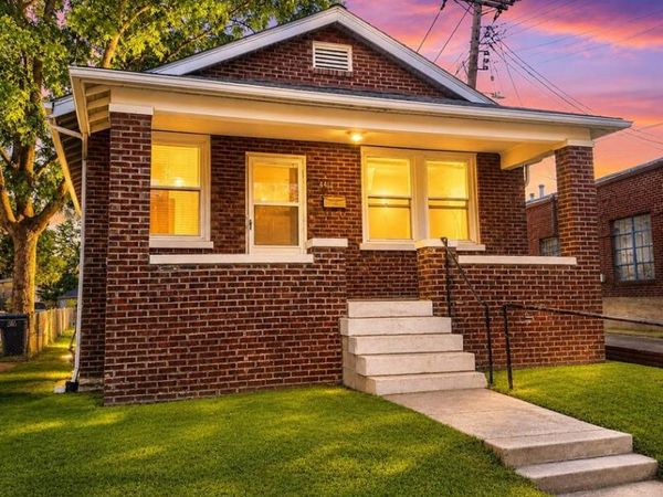 4417 Eichelberger Street, St Louis, MO 63116