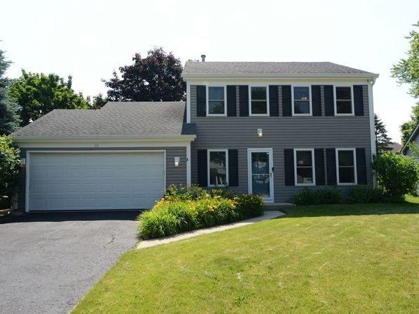 31 S Windsor Place , Mundelein, IL 60060