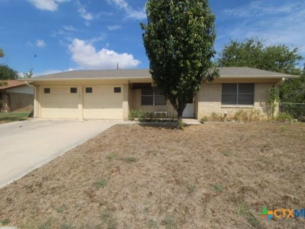 1603 Hughes Avenue, Copperas Cove, TX 76522